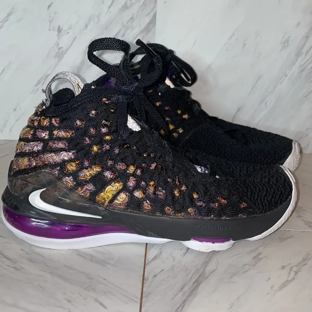 Nike Kids Lebron 17 Lakers Sneakers 4 BQ5594-004